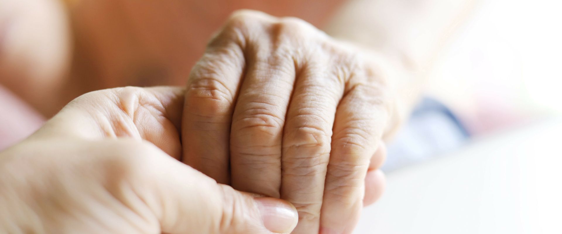 In elkaar gevouwen handen