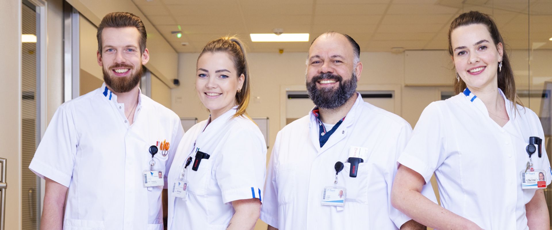 Vier medewerkers van de afdeling CCU