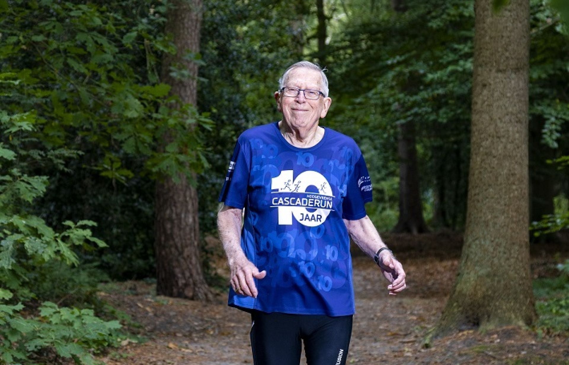 Frans Ham loopt hard in het bos van Tonckenshuys