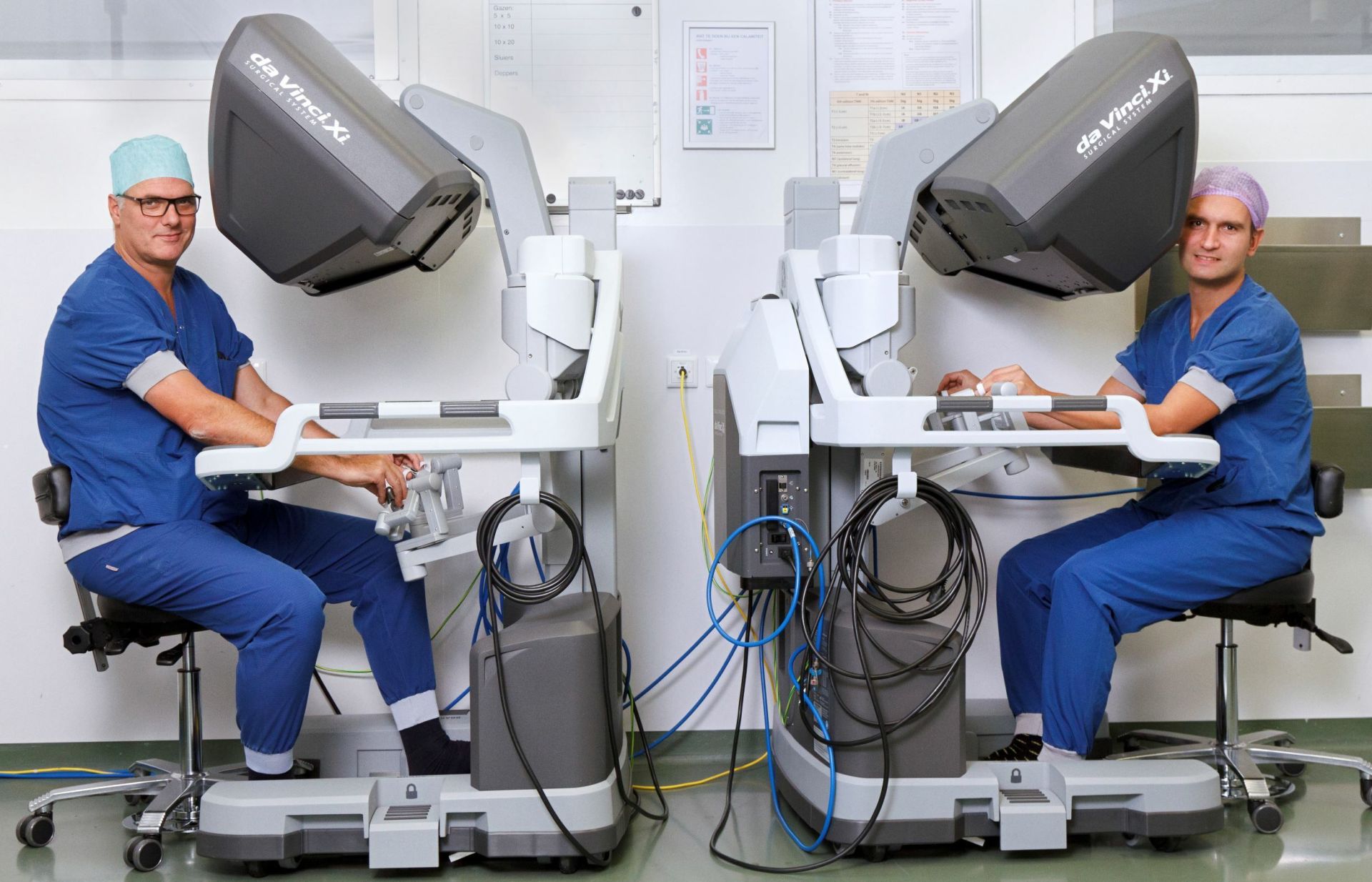 Arsten gebruiken de Da Vinci robot voor prostaatkankerzorg